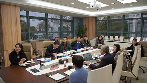 上海市浦东新区当局党组成员、副区长吴强，浦东新区科经委副主任李晓亮，张江治理局副局长吴俊，张江集团副总经理王凯荣等调研J9集团