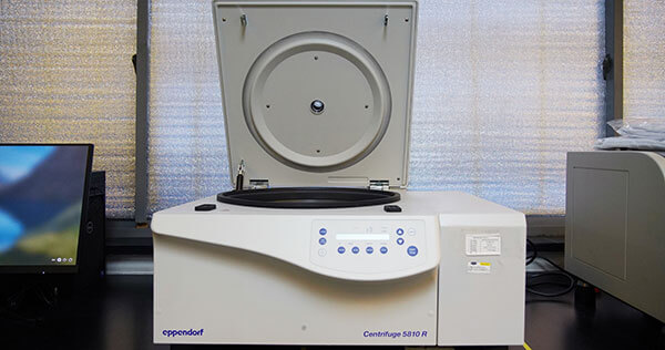 eppendorf-centrifuge-5810R-冷冻离心理